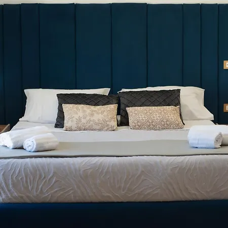 Gold Leaf Sicily Taormina